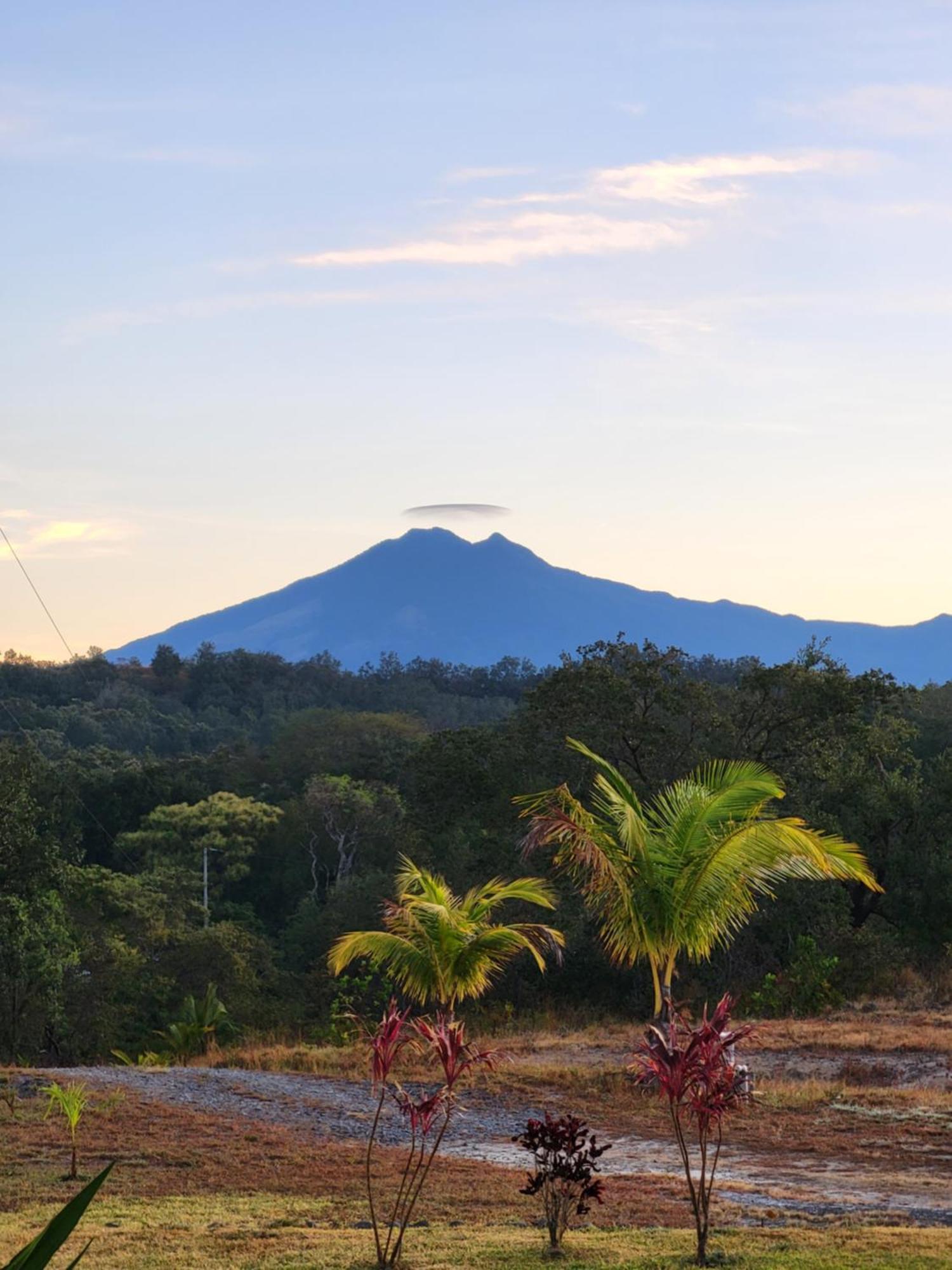 Hacienda En Los Volcanes Guayabo  外观 照片